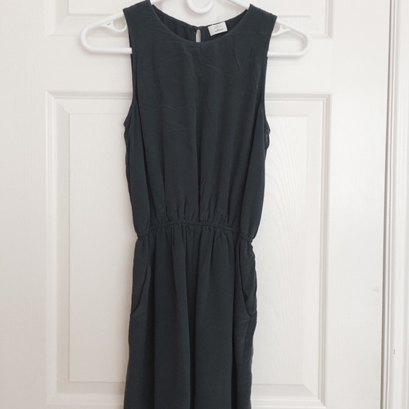 COPY - Aritzia Wilfred Rive Romper - Picture 3 of 3